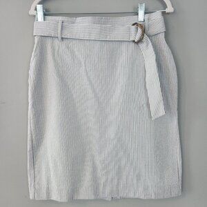 Ann Taylor Seersucker Blue and White Skirt. Size 6. Like New